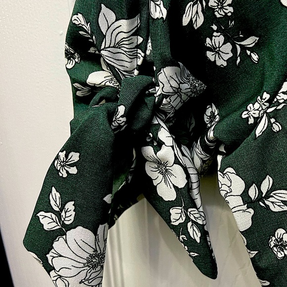 Juniors size small fall dress with arm ties, elastic waist, super soft material. - Picture 5 of 11